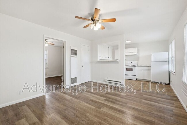 Building Photo - 1109 N Scott Ave