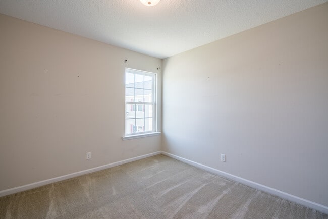 Building Photo - 1913 Wiregrass Way
