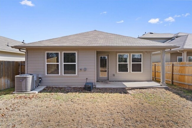 Building Photo - 352 Sickle Lp