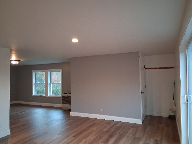 Building Photo - 17 Dickey Ln