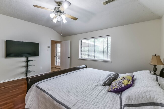 Building Photo - 22314 Rangeview Dr