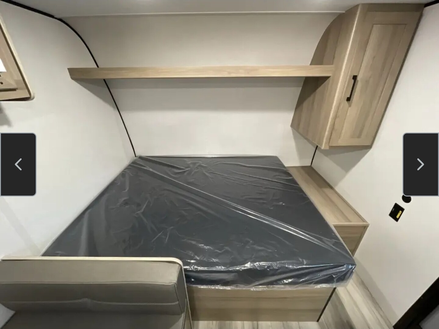 Building Photo - 532 Camino de Amor