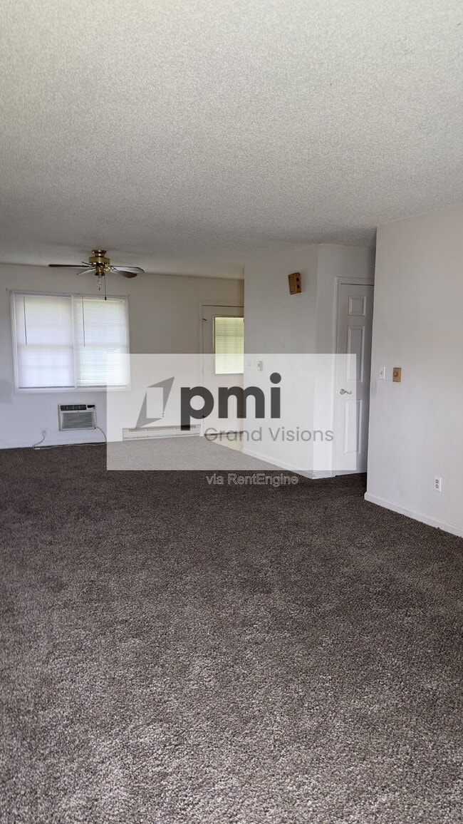 Building Photo - 1305 18th St