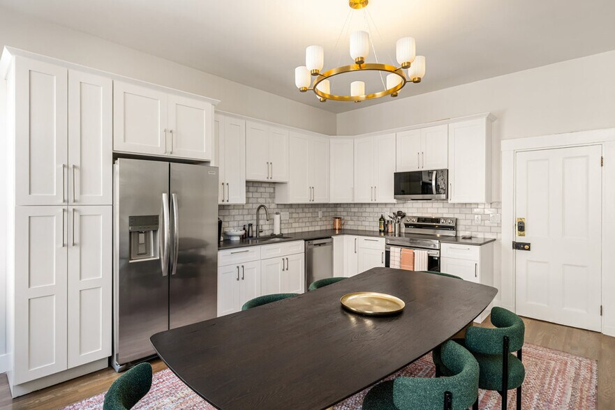 Building Photo - 1326 Broadway-SI ID1312458P