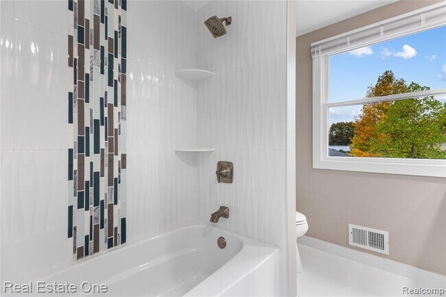 Building Photo - 5842 Marble Dr