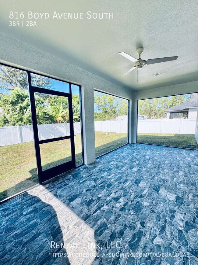 Building Photo - 816 Boyd Ave S