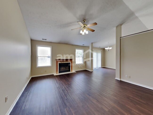 Building Photo - 710 Gatewood Dr