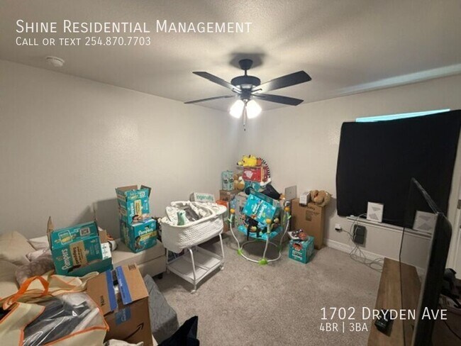 Building Photo - 1702 Dryden Ave