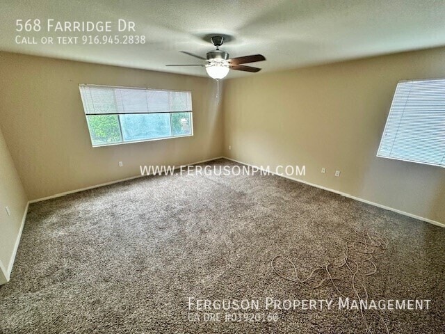 Building Photo - 568 Farridge Dr