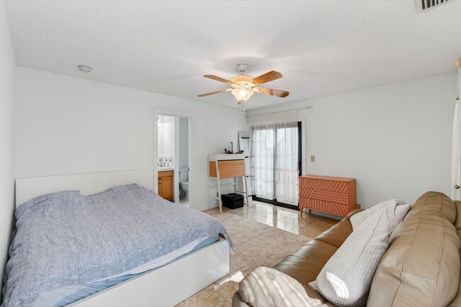 Building Photo - 22380 Pineapple Walk Dr