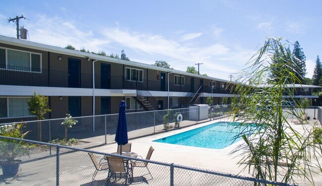 Building Photo - Sunset Gardens Apartments