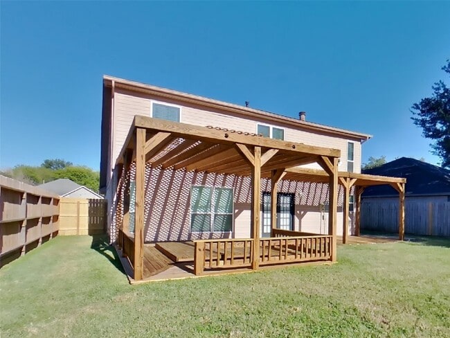 Building Photo - 12219 White River Dr