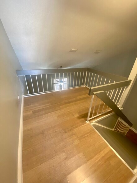 Loft - 1838 Clearbrooke Dr
