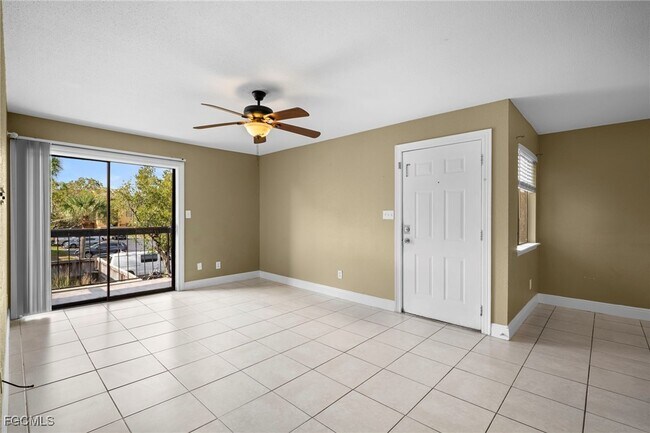 Building Photo - 2905 Winkler Ave