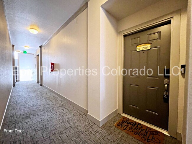 Building Photo - 1/2 off 1st month! GORGEOUS Bright & Spacious 2 bedroom / 2 bath Modern Condo!