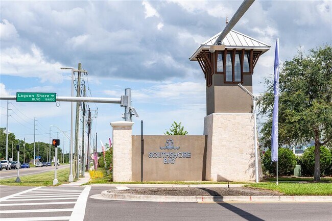 Building Photo - 16619 Mooner Plank Cir