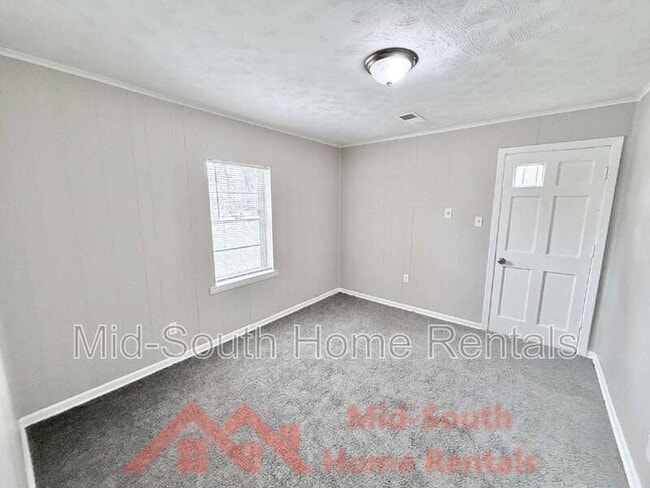 Building Photo - 3389 Cypress Rd