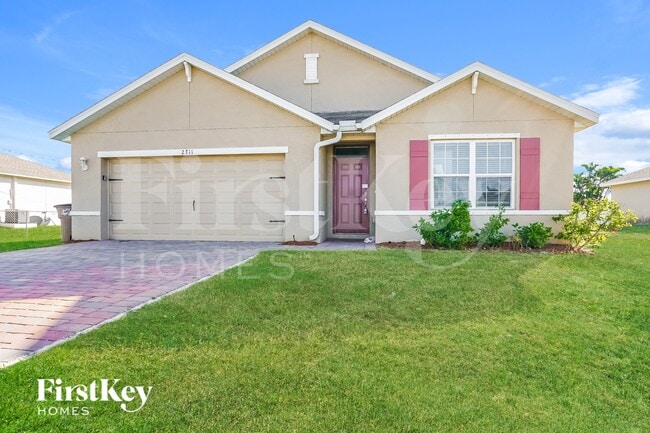 Building Photo - 2711 SW 9th Ave