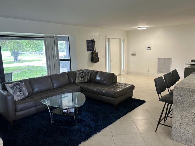 Building Photo - 2400 SW 86th Ave