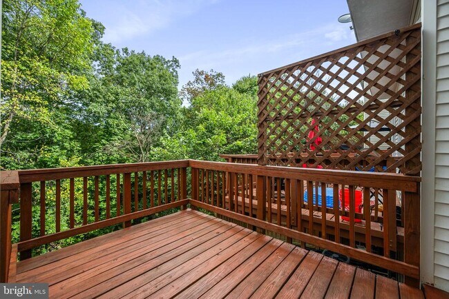 Building Photo - 21562 Iredell Terrace