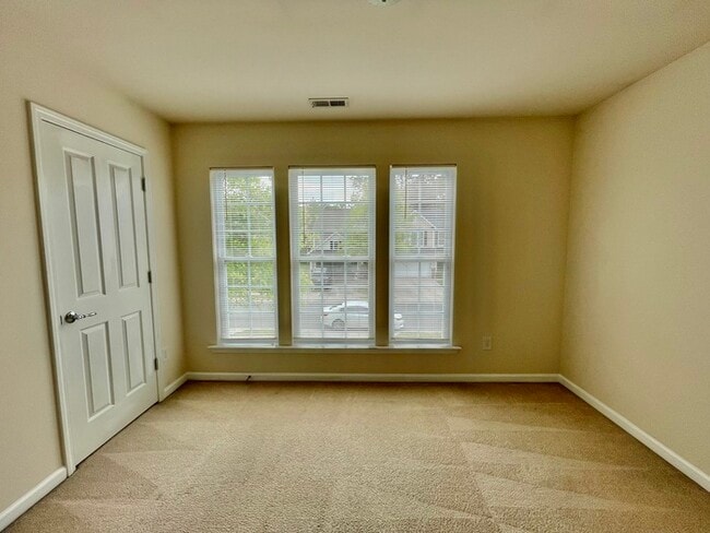 Building Photo - 1513 Corwith Dr