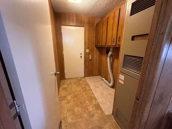 Building Photo - 715 Massachusetts Ave