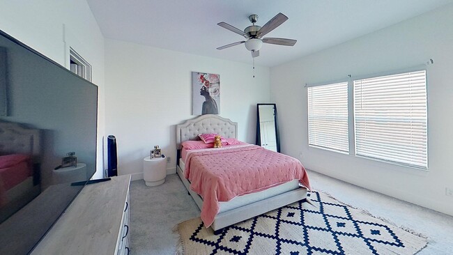 Building Photo - Beautiful 3/2.5 Verandas Townhouse