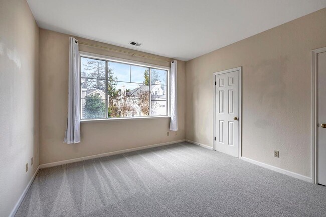 Building Photo - 3421 El Camino Real