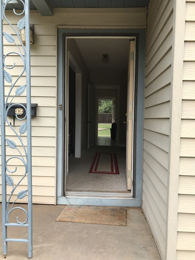 Building Photo - 3012 23rd St