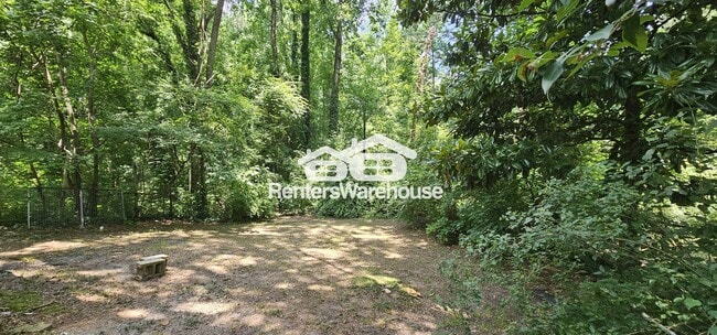 Building Photo - 2015 Detroit Ave NW