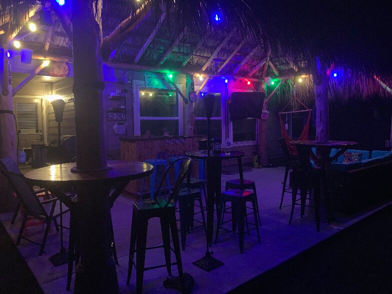 Building Photo - 1 Quarterhorse Dr