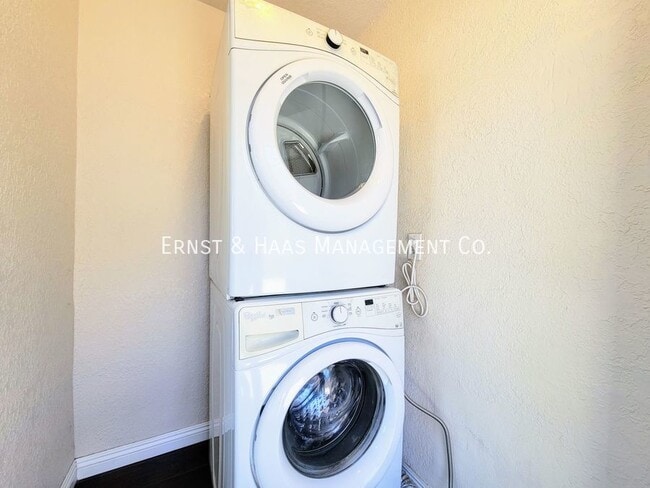 Building Photo - 2666 E Madison St