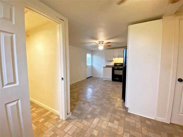 Building Photo - 10606 County Rd 1020