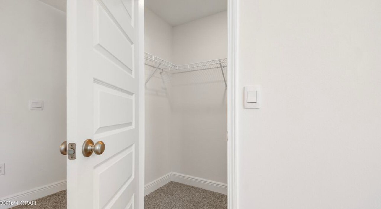 Building Photo - 456 Melrose Way