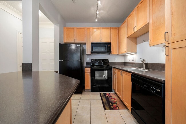 Building Photo - 400 17th St NW