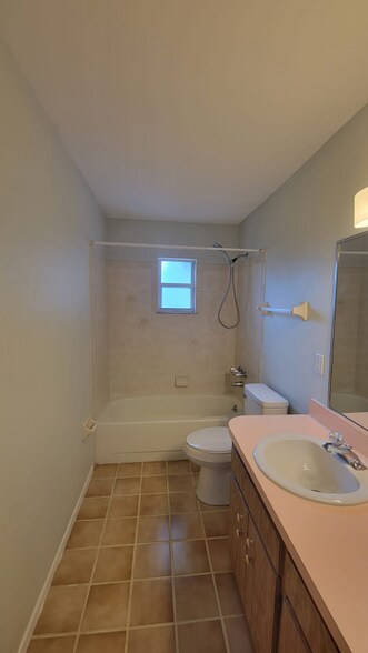 Building Photo - 110 Trafford Ave