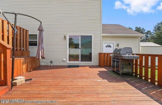 Building Photo - 1601 1st Ave