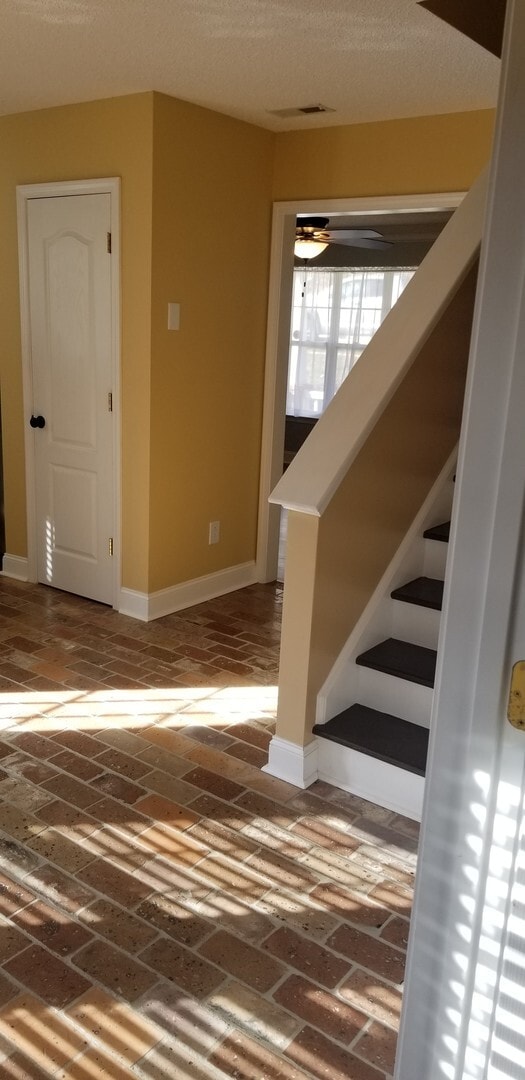 Building Photo - Beautiful Home Near Downtown Matthews