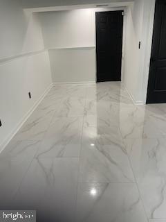 Building Photo - 7647 Summerhill Ct
