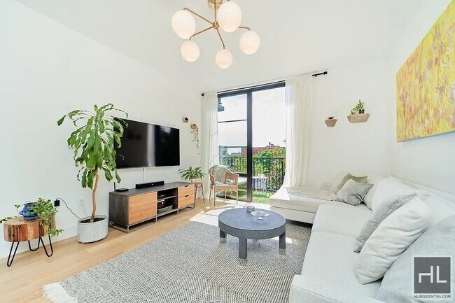 Building Photo - WEBSTER AVENUE