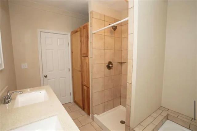 Building Photo - 128 Burkhalter St