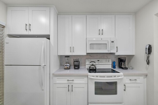 Building Photo - 5221 N 24th St