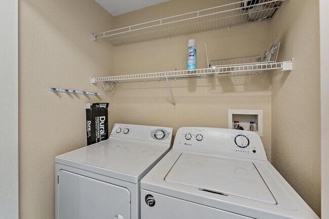 Building Photo - 2807 Veronia Dr