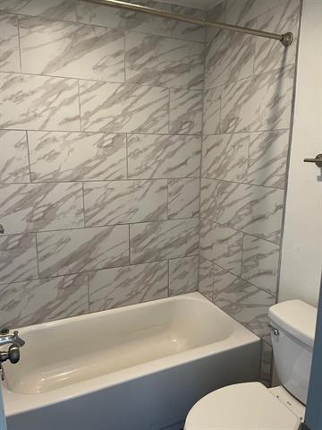 Building Photo - 2800 Douglas Ave