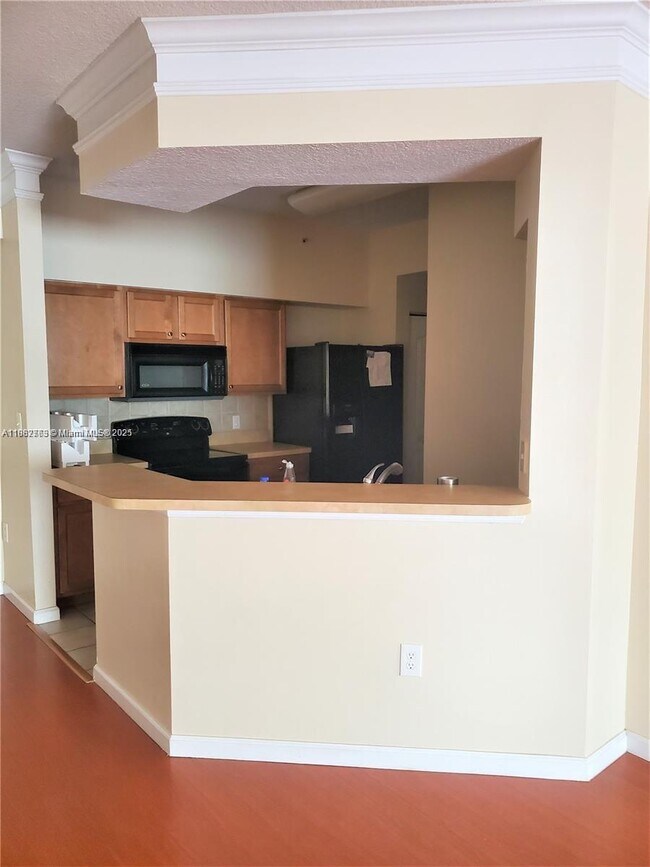 Building Photo - 9833 Baywinds Blvd