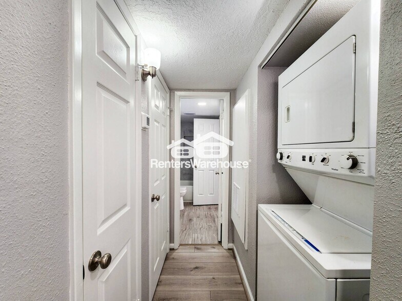 Building Photo - 13427 Garden Grove