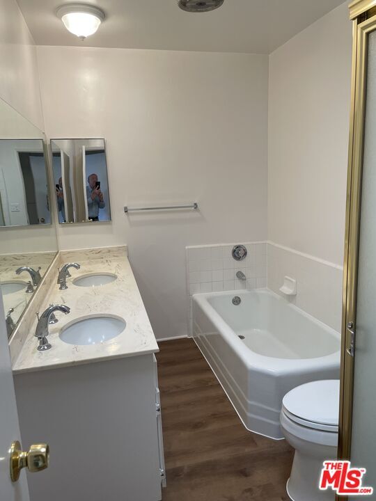 Building Photo - 9204 Whitworth Dr