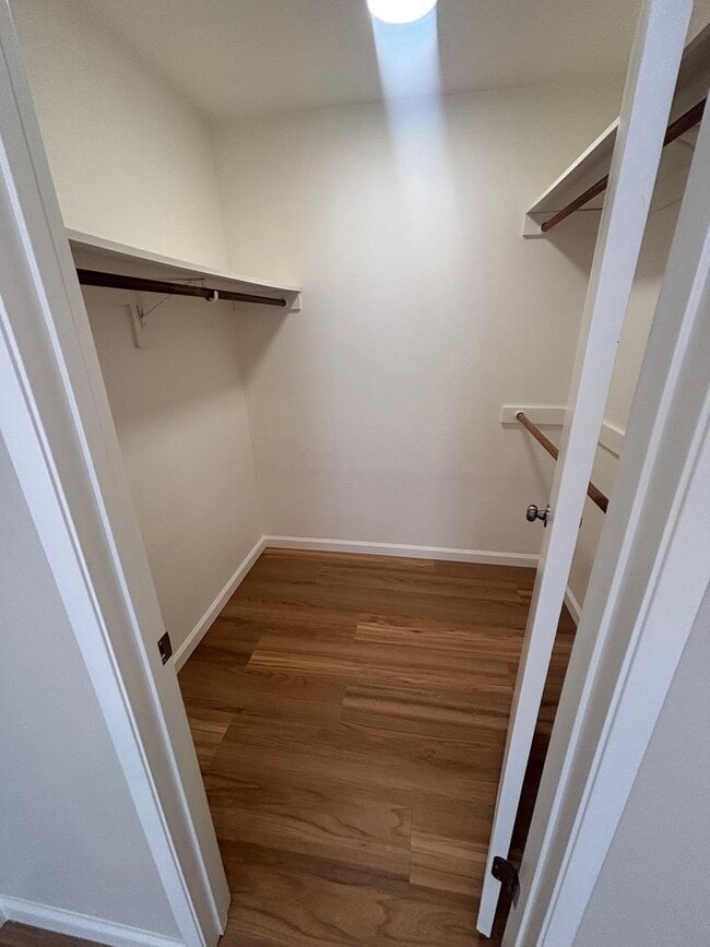 Building Photo - Updated 2 Bedroom 2 Bathroom Brush Creek Villa Condo with A/C