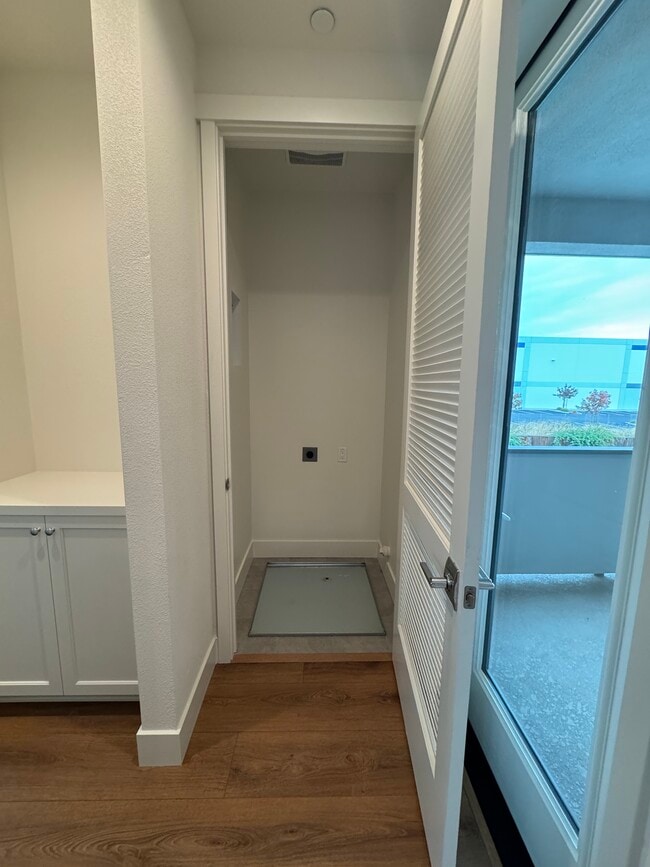 Building Photo - 35 Morera Ln