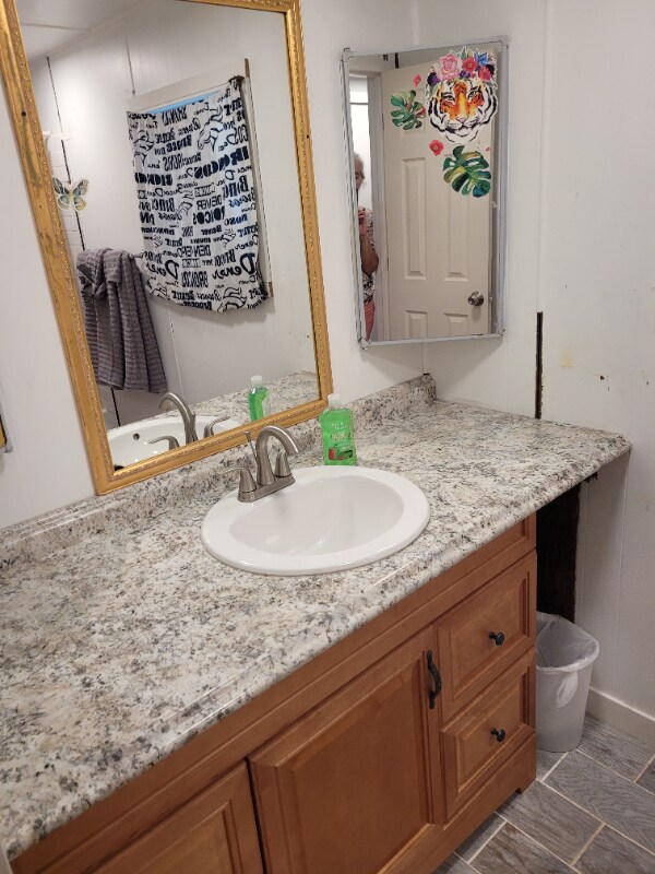 Building Photo - 10 9th Ave